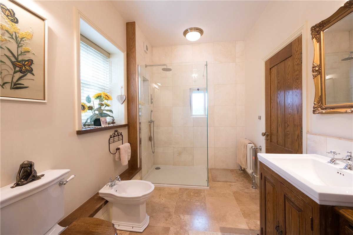 5 bedroom house, Felliscliffe, Near Harrogate HG3 - Available