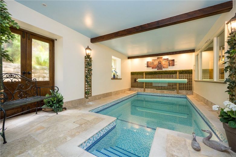 5 bedroom house, Felliscliffe, Near Harrogate HG3 - Available