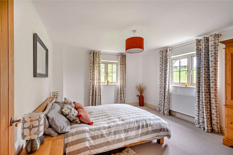 5 bedroom house, Main Street, Kirkby Malzeard HG4 - Available