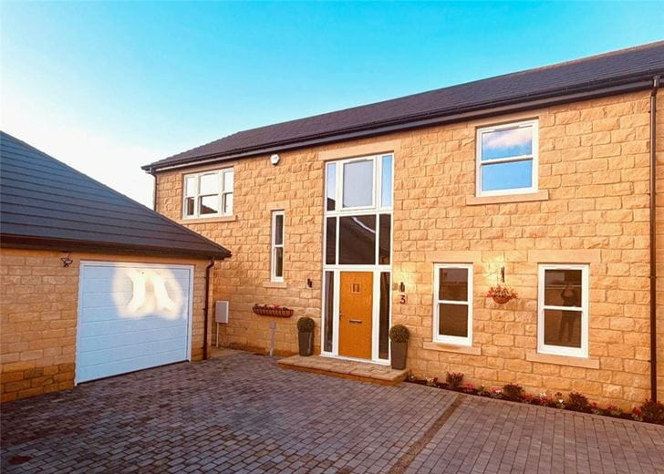 4 bedroom house, Granby Farm Grove, Harrogate HG1 - Available