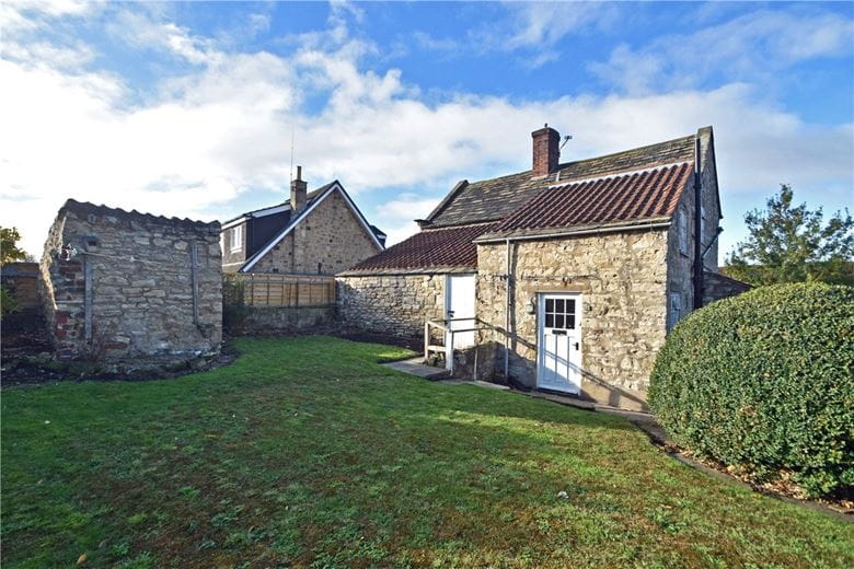 2 bedroom house, Main Street, Ledston WF10 - Sold STC