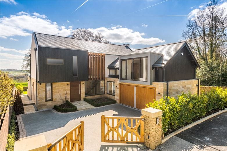 4 bedroom house, Rossett Green Lane, Harrogate HG2 - Available