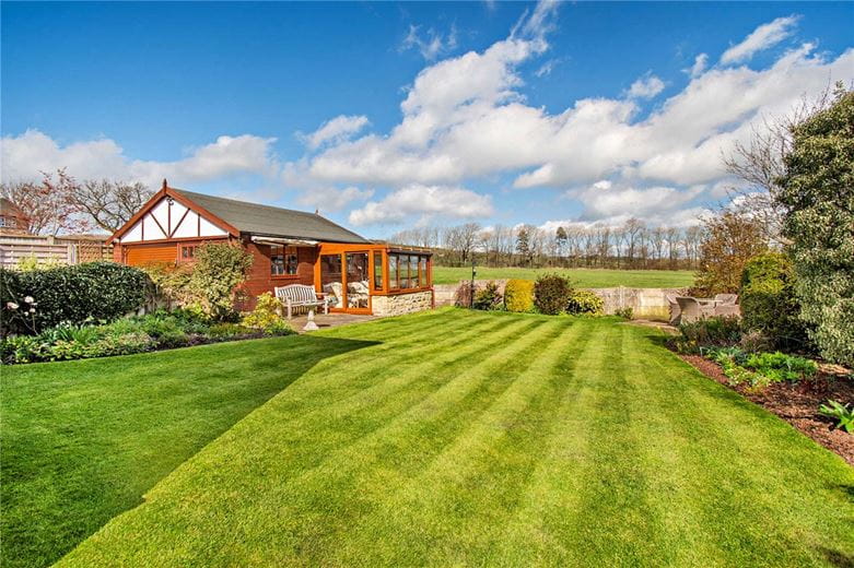 4 bedroom house, Merrybank Lane, Huby LS17 - Available