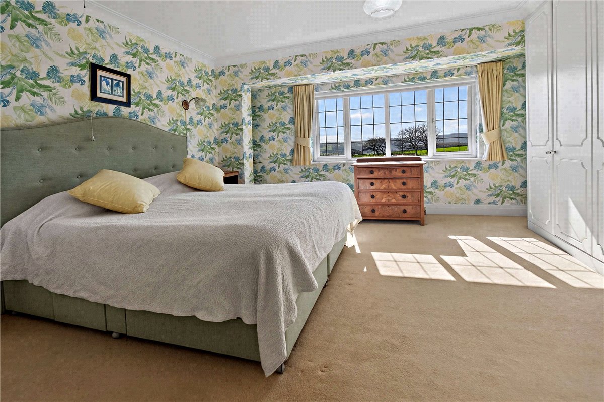 4 bedroom house, Merrybank Lane, Huby LS17 - Available