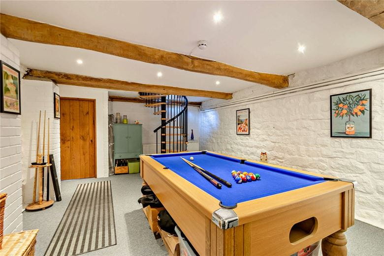 11 bedroom house, Healey, Ripon HG4 - Available