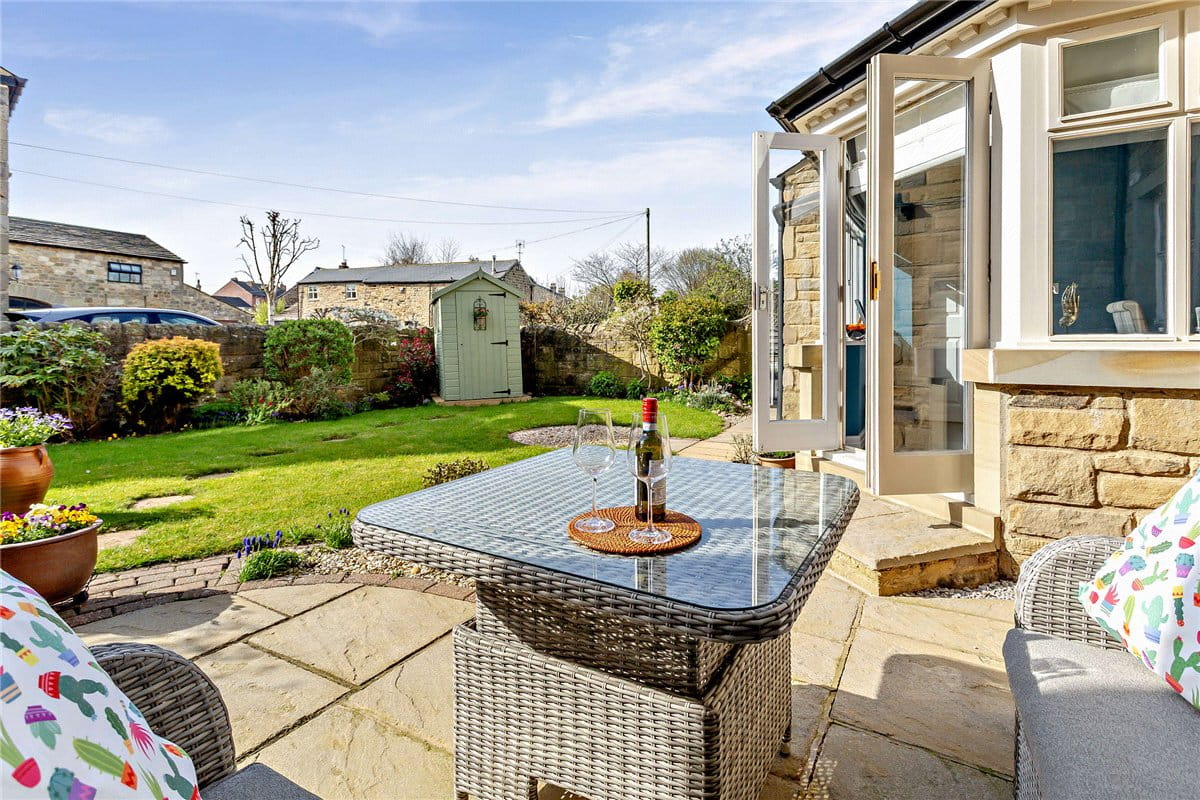 4 bedroom house, Sedgegarth, Thorner LS14 - Available