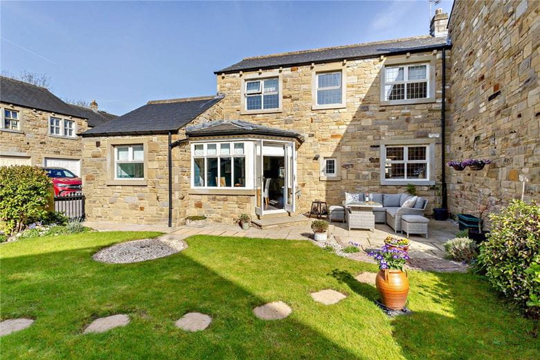 4 bedroom house, Sedgegarth, Thorner LS14 - Available