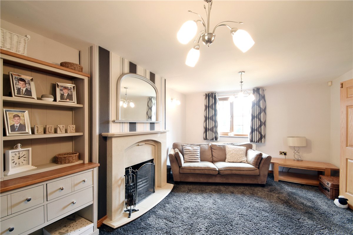 6 bedroom house, Swaleside Grange, Green End YO7