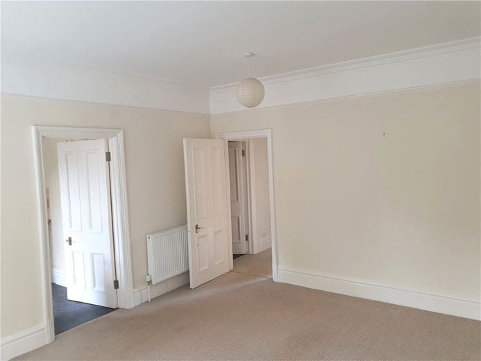 2 bedroom flat, 14 St Georges Road, Harrogate HG2