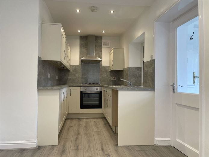 2 bedroom house, Church Street, Emley HD8 - Let Agreed