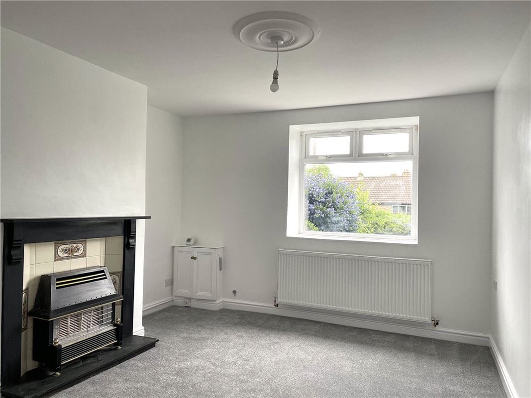 2 bedroom house, Church Street, Emley HD8 - Let Agreed