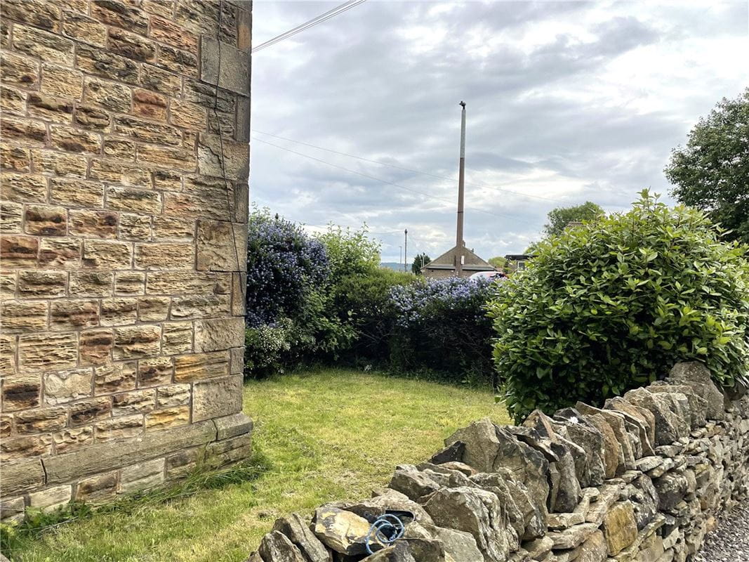 2 bedroom house, Church Street, Emley HD8 - Let Agreed