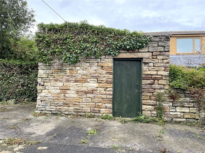 2 bedroom house, Church Street, Emley HD8 - Let Agreed