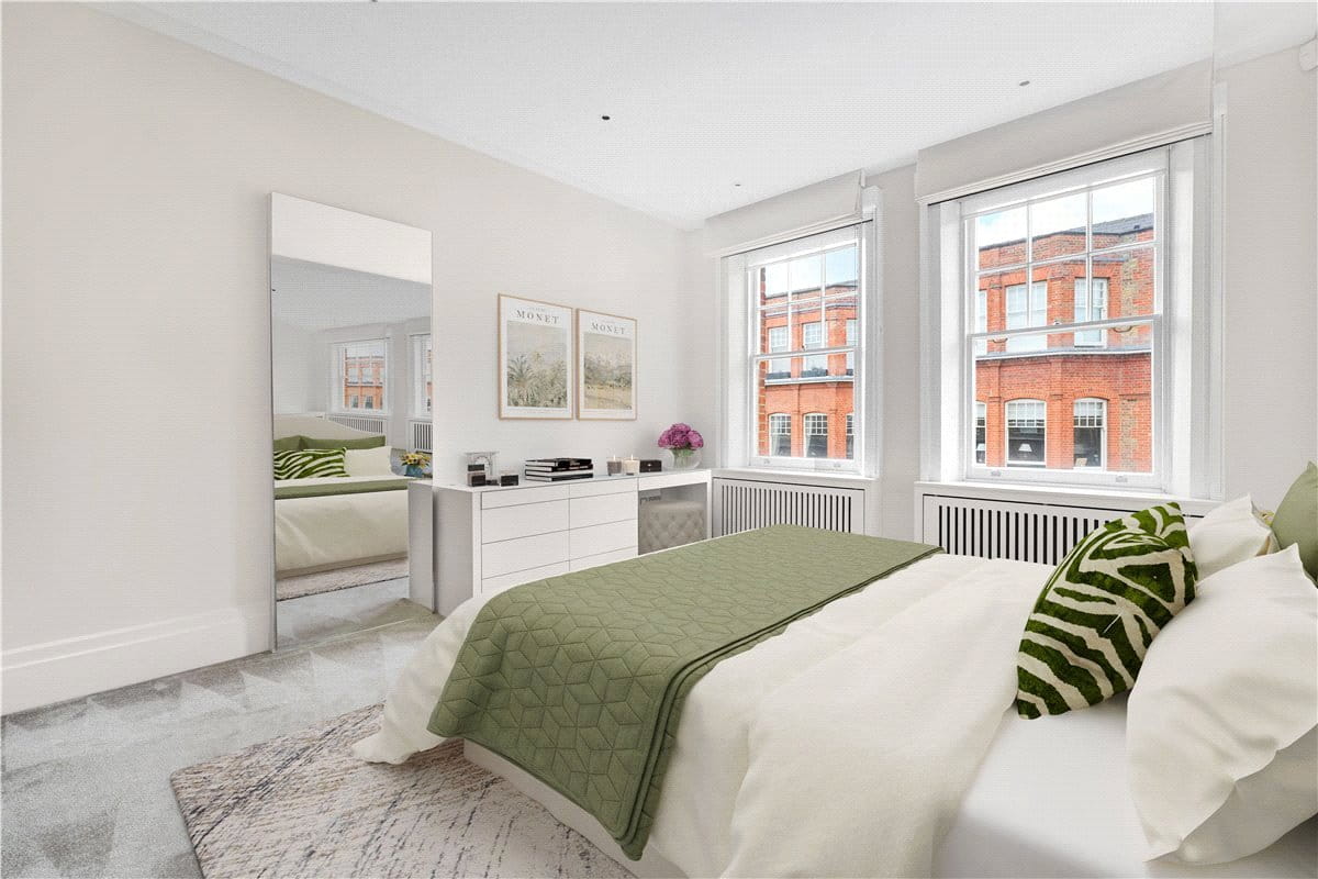 4 bedroom flat, Wynnstay Gardens, Kensington W8 - Available