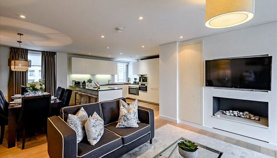 4 bedroom flat, Merchant Square East, London W2 - Available