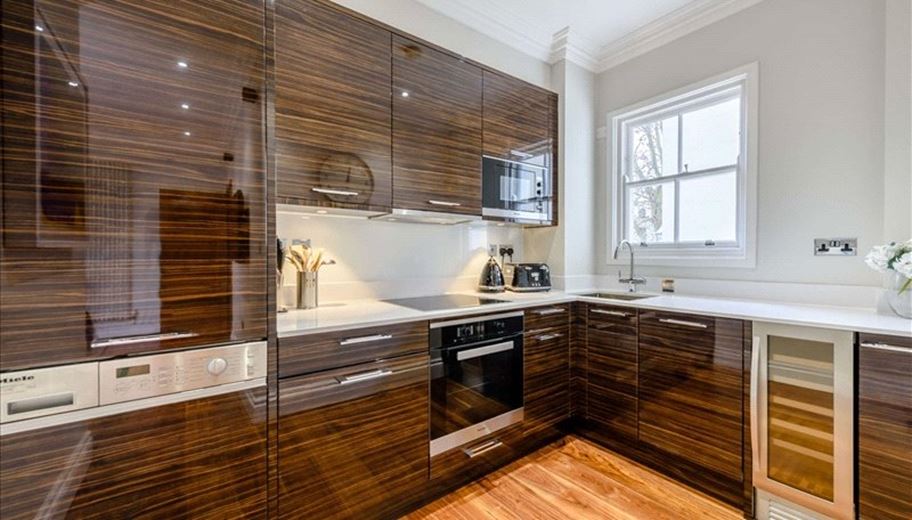 1 bedroom flat, Kensington Garden Square, Bayswater W2 - Available