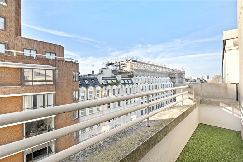 3 bedroom flat, Porchester Gate, Bayswater Road W2 - Available