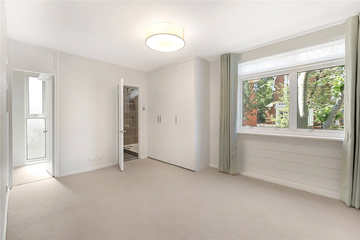 4 bedroom house, Melbury Road, Holland Park W14 - Available
