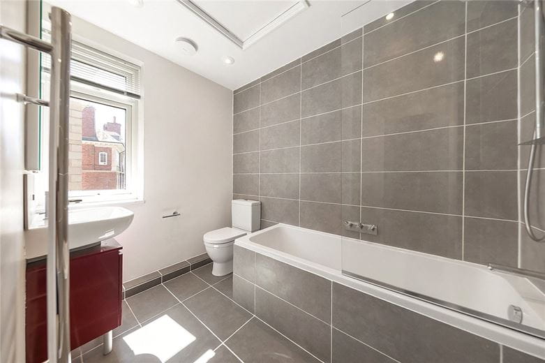 4 bedroom house, Melbury Road, Holland Park W14 - Available