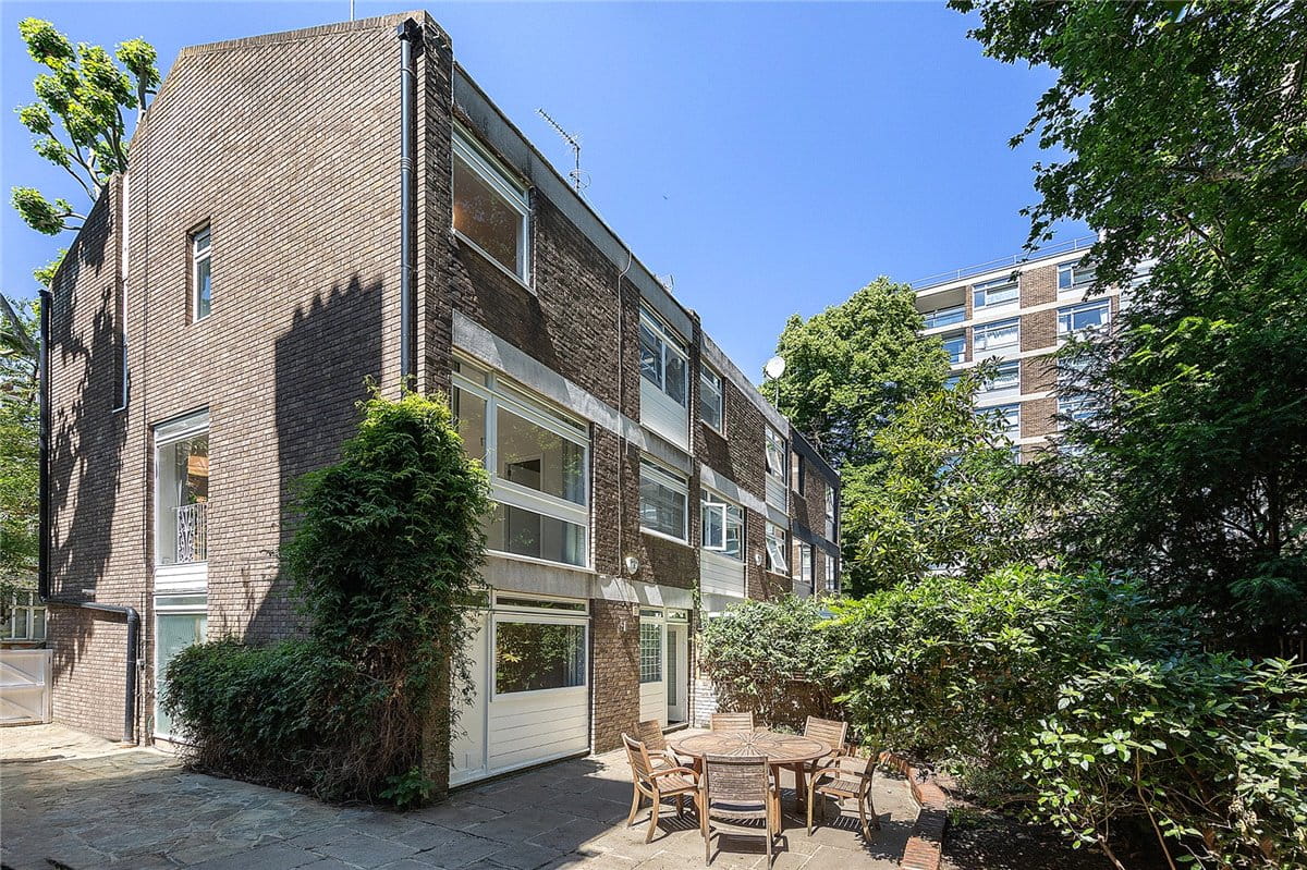 4 bedroom house, Melbury Road, Holland Park W14 - Available