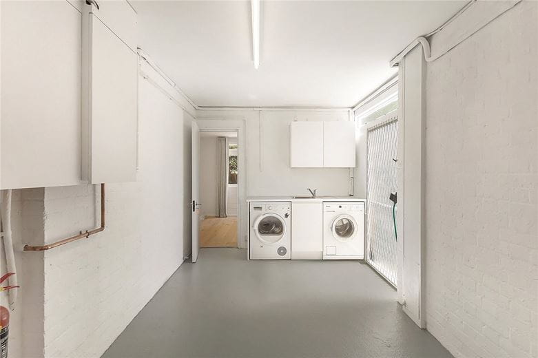 4 bedroom house, Melbury Road, Holland Park W14 - Available