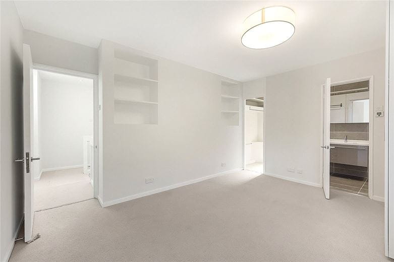 4 bedroom house, Melbury Road, Holland Park W14 - Available