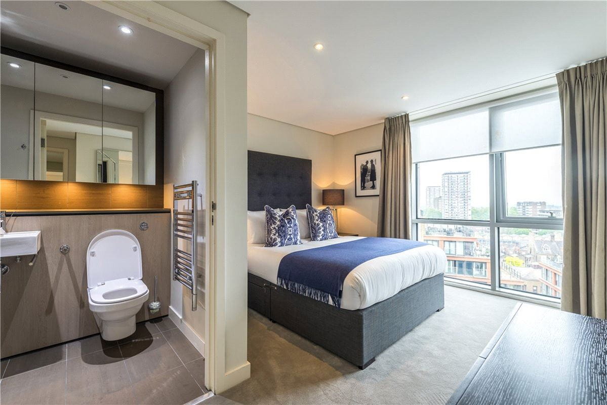 3 bedroom flat, Merchant Square East, London W2 - Available