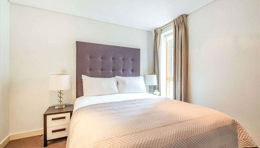 1 bedroom flat, Merchant Square East, London W2 - Available