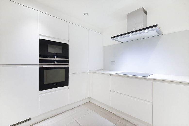 2 bedroom flat, Manson Place, Knightsbridge SW7 - Available