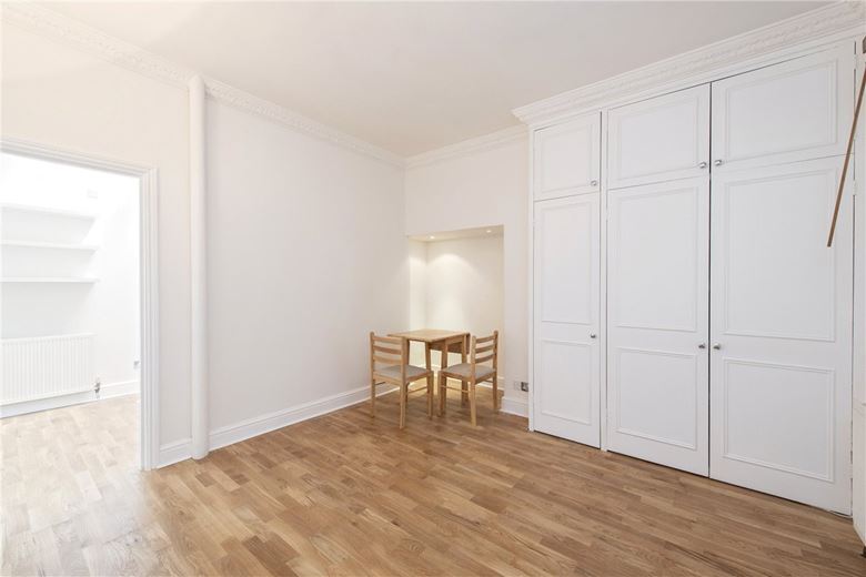 1 bedroom flat, Chesham Place, Belgravia SW1X - Let Agreed