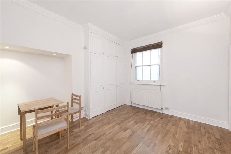 1 bedroom flat, Chesham Place, Belgravia SW1X - Let Agreed
