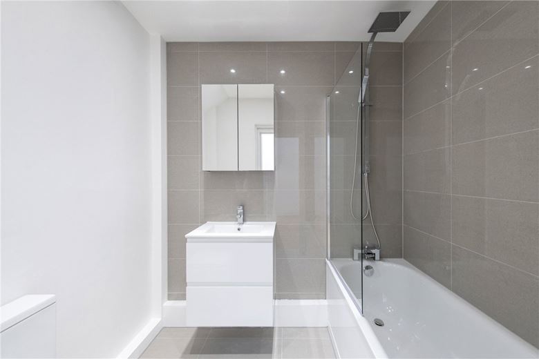 1 bedroom flat, Chesham Place, Belgravia SW1X - Let Agreed
