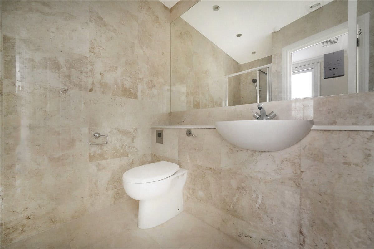 3 bedroom flat, Queens Gate, South Kensington SW7 - Available