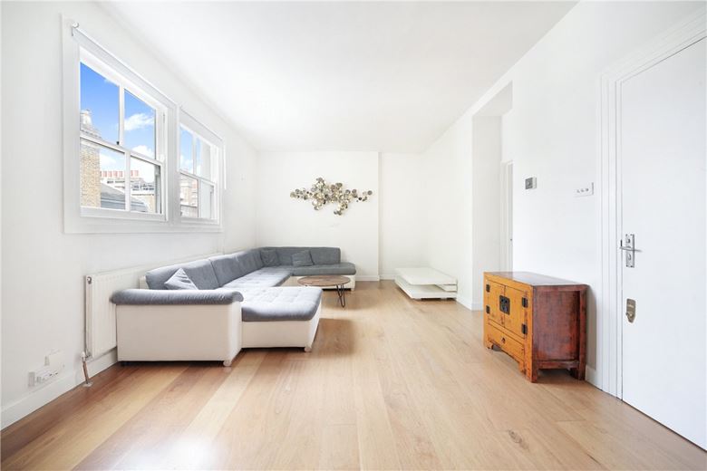 2 bedroom flat, Ovington Square, Knightsbridge SW3 - Available