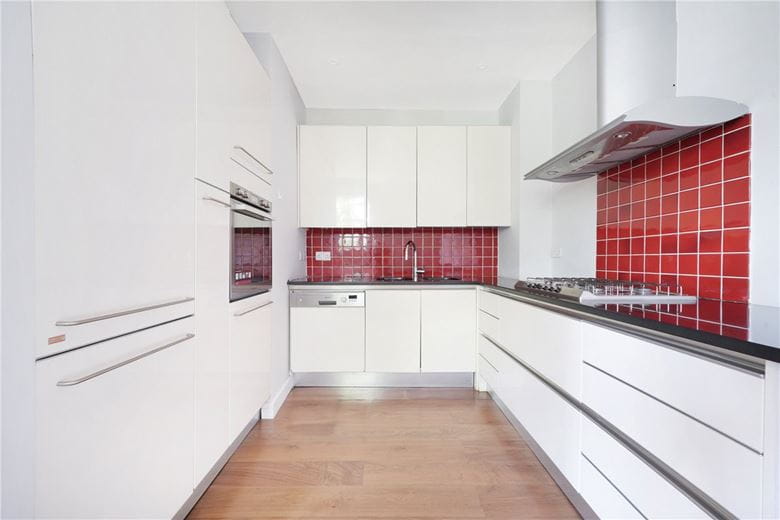 2 bedroom flat, Ovington Square, London SW3