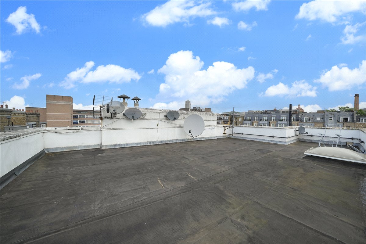 2 bedroom flat, Ovington Square, Knightsbridge SW3 - Available