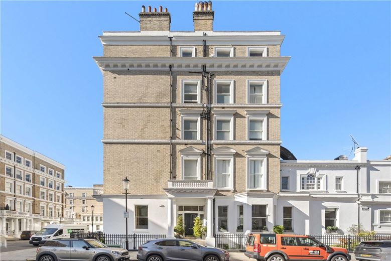 4 bedroom maisonette, Elvaston Place, South Kensington SW7 - Available
