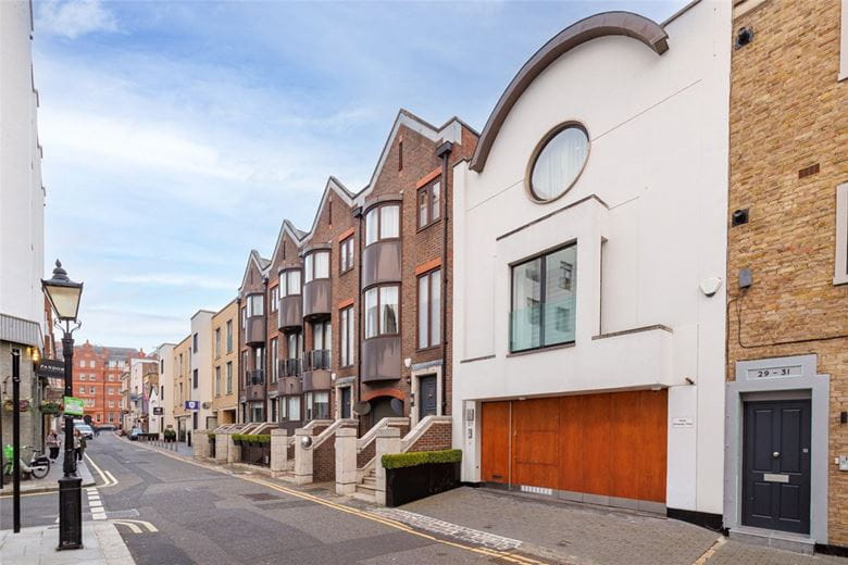 4 bedroom house, Cheval Place, Knightsbridge SW7 - Available