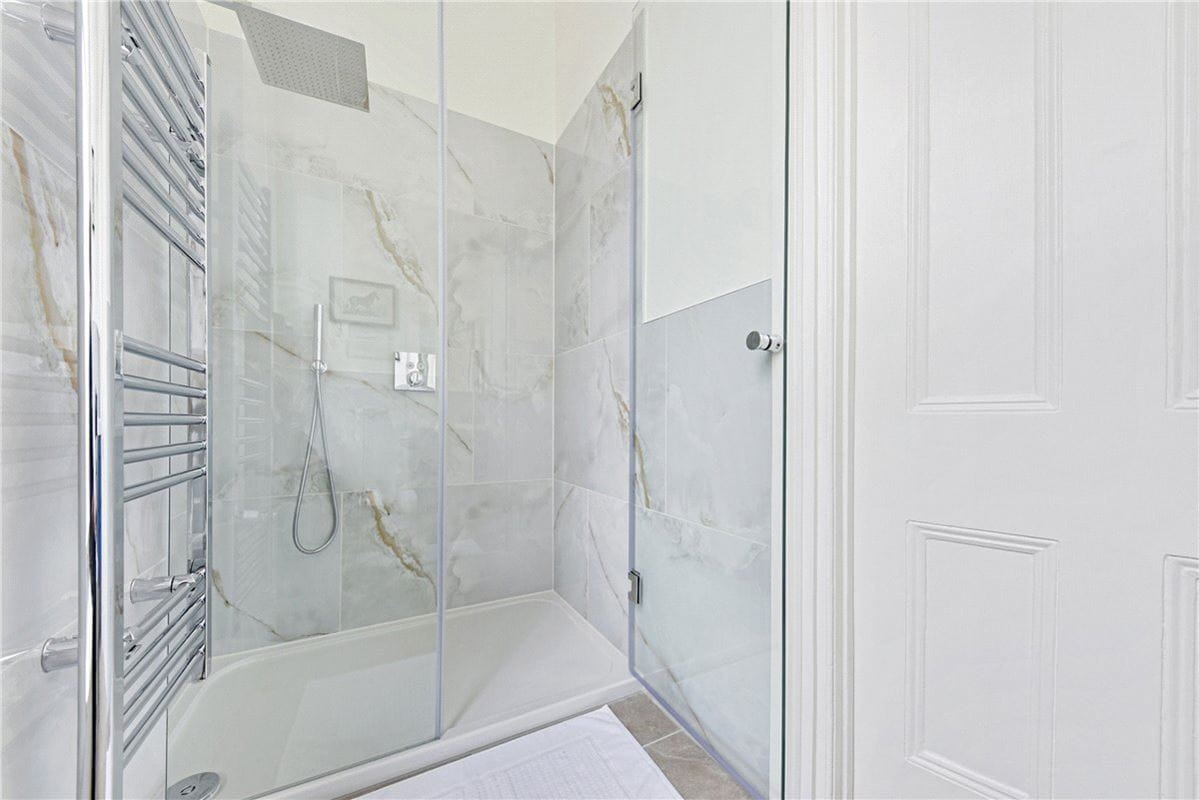 4 bedroom house, St Lawrence Terrace, North Kensington W10 - Available