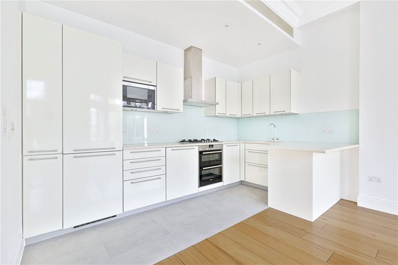 2 bedroom flat, Egerton Terrace, Knightsbridge SW3 - Available