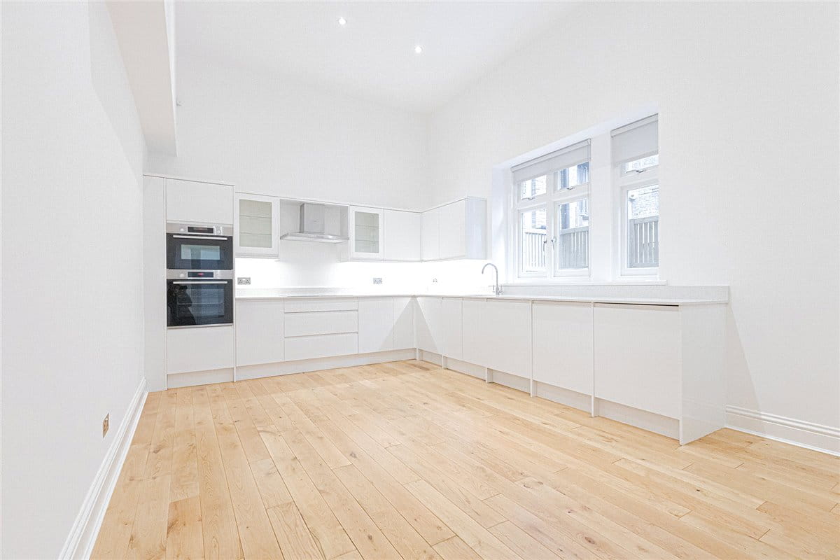 2 bedroom house, Egerton Gardens Mews, Knightsbridge SW3 - Available