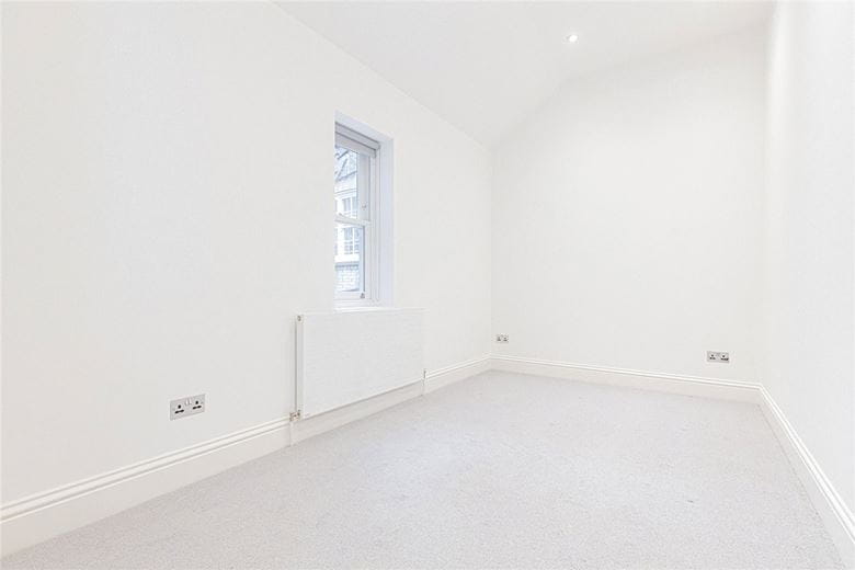 2 bedroom house, Egerton Gardens Mews, Knightsbridge SW3 - Available