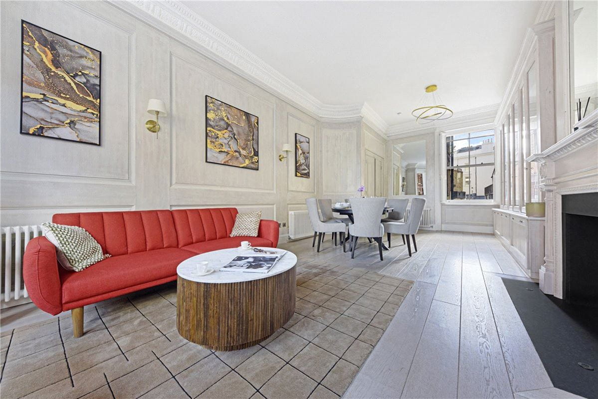 3 bedroom flat, Rosary Gardens, South Kensington SW7 - Available