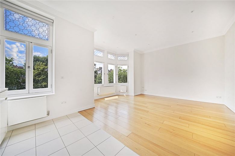 1 bedroom flat, Brompton Road, London SW3 - Available