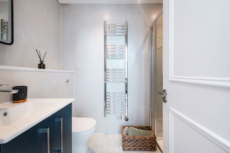 2 bedroom flat, Lexham Gardens, Kensington W8 - Available