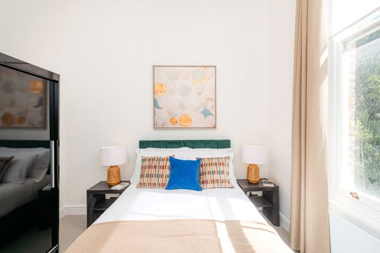 2 bedroom flat, Lexham Gardens, Kensington W8 - Available