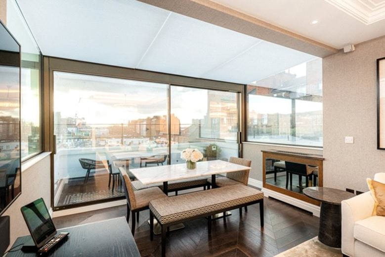 2 bedroom flat, Prince Of Wales Terrace, Kensington W8 - Available