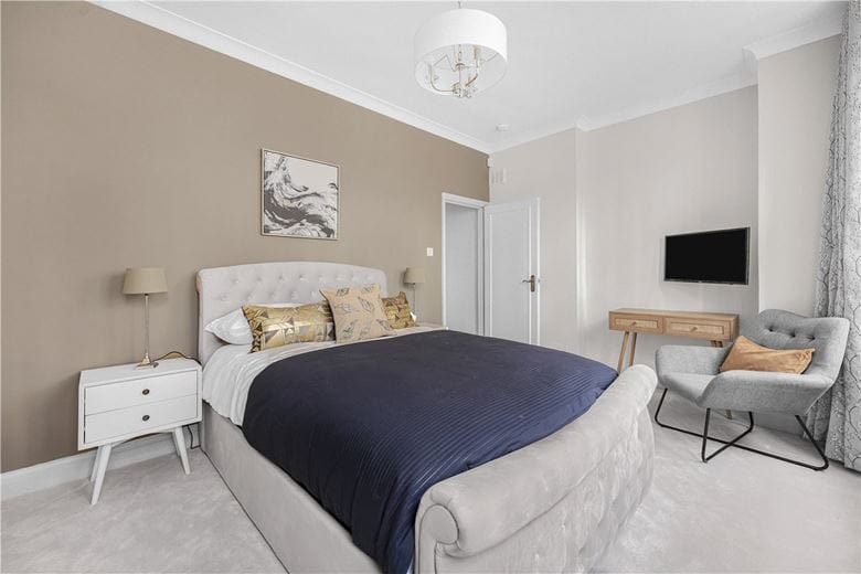 3 bedroom maisonette, Ormonde Gate, Chelsea SW3 - Available