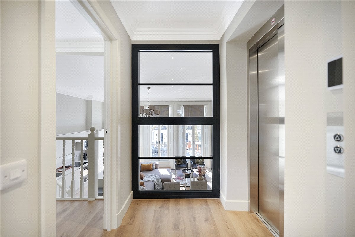 4 bedroom flat, Beaufort Gardens, Knightsbridge SW3 - Let Agreed
