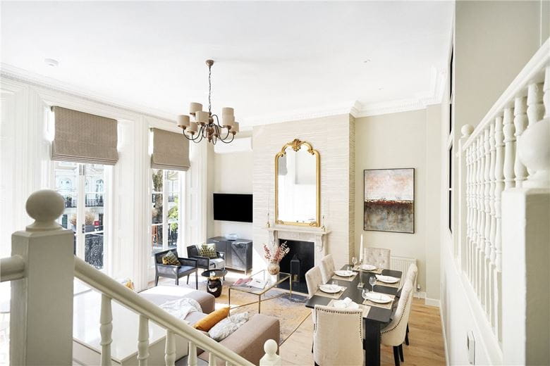 4 bedroom flat, Beaufort Gardens, Knightsbridge SW3 - Available